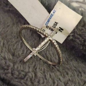 New size 7 Sterling Silver open X ring